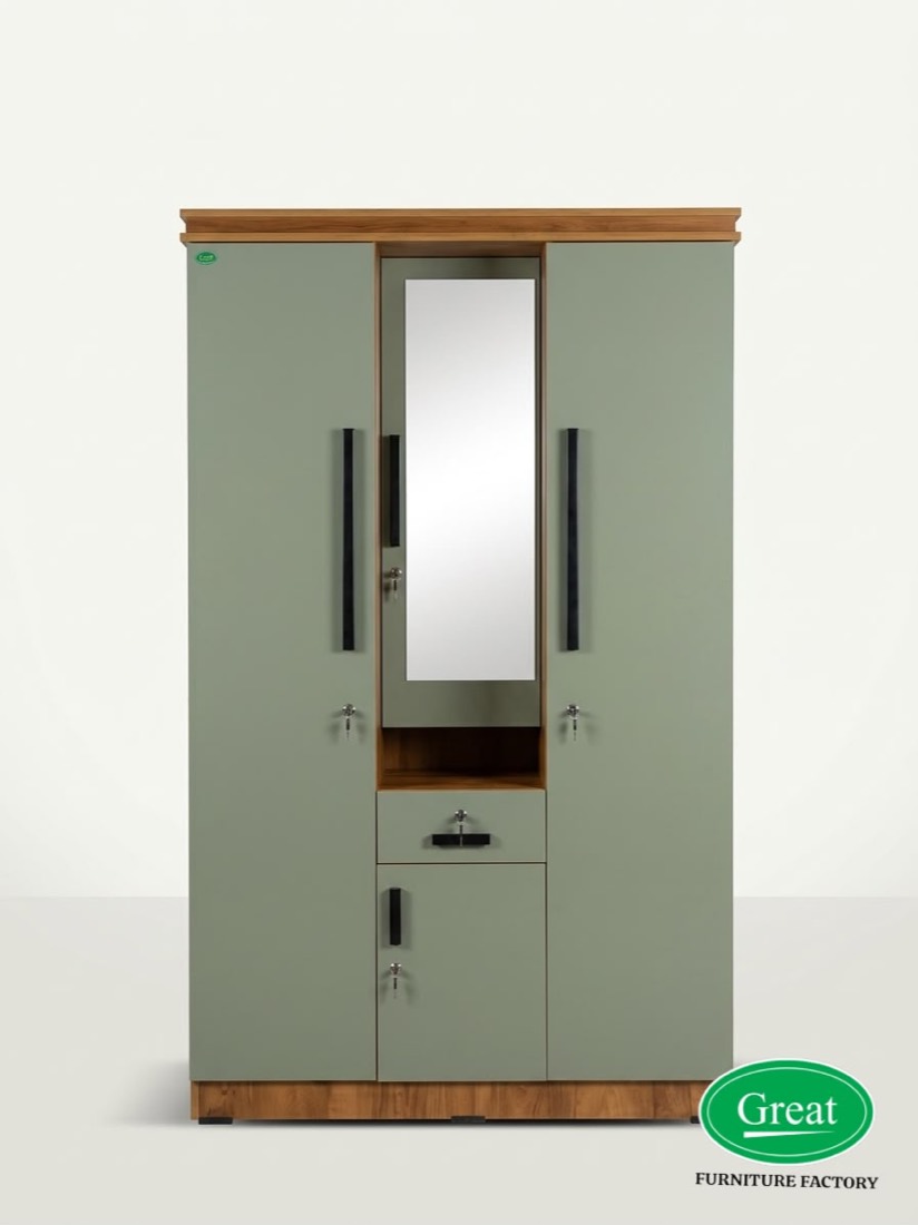 Three Door Cupboard, model GRT 05